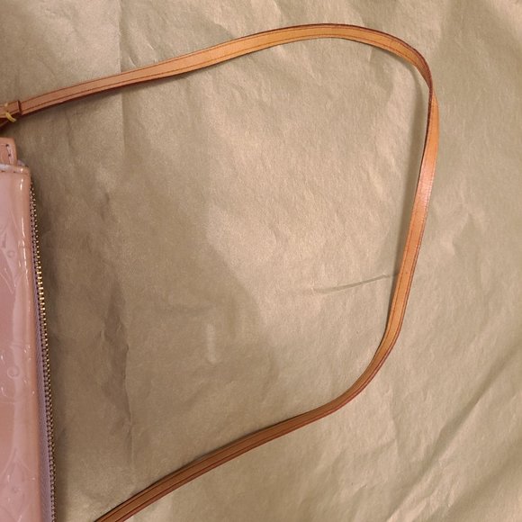LOUIS VUITTON VINTAGE PINK PURSE WITH MONOGRAMS NEEDS RESTORATION. - Picture 7 of 16